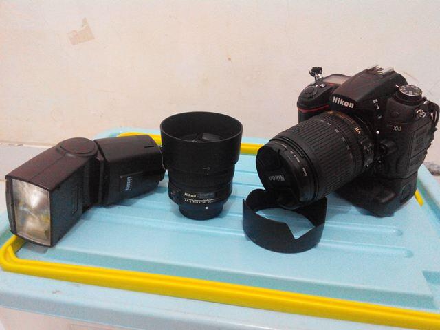 Nikon D7000 kit 18-105 + BG