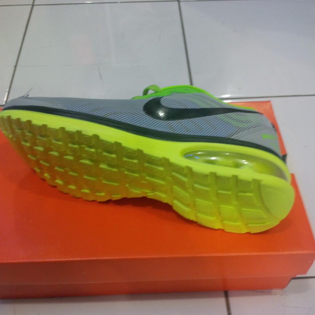SEPATU NIKE AIR MAX GRADE ORI BERKUALITAS DENGAN HARGA BISA DIATUR LAH