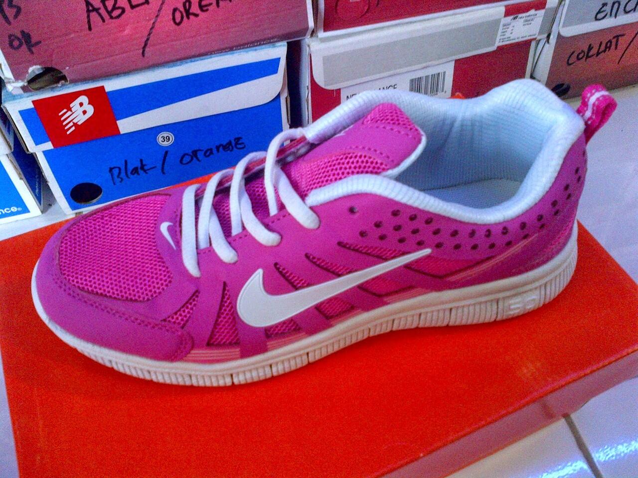 SEPATU NIKE AIR MAX GRADE ORI BERKUALITAS DENGAN HARGA BISA DIATUR LAH