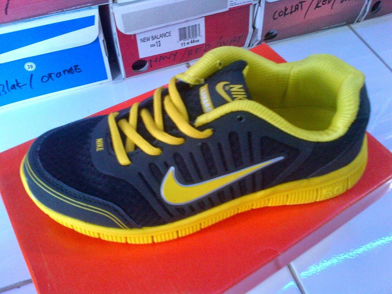 SEPATU NIKE AIR MAX GRADE ORI BERKUALITAS DENGAN HARGA BISA DIATUR LAH