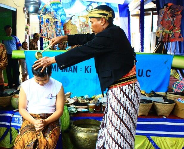 5 Pengobatan Tradisional Indonesia Yang Tak Lekang Oleh Waktu