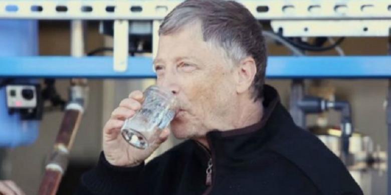 BILL GATES MINUM AIR BEKAS ORANG BUANG AIR BESAR