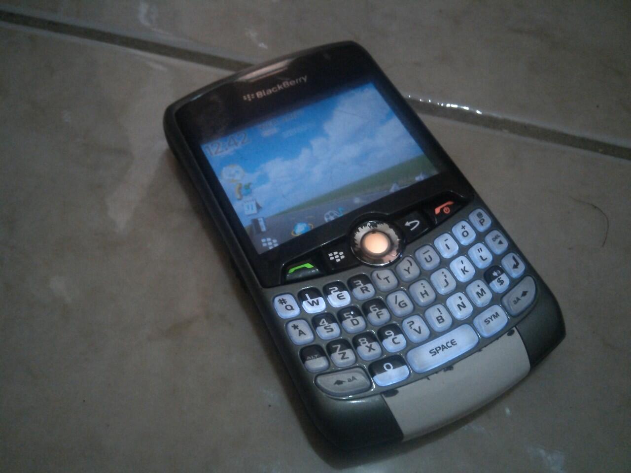 WTS Borongan Andromax G2 Fullset Mulus & BB Blackberry 8320 Normal BU Bandung