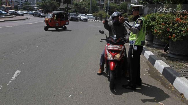 &#91;Kembali Ahok&#93; Memperluas Larangan Motor Sampai Blok M