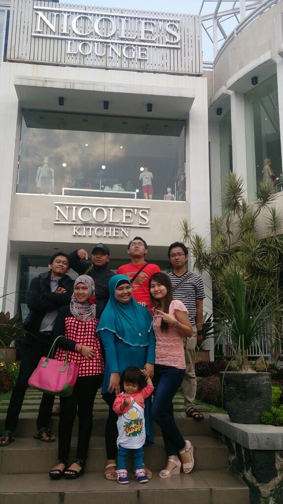 Nicole’s Kitchen and Lounge, spot unik untuk berfoto di Puncak