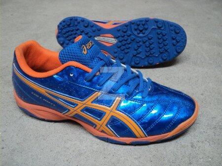 Terjual RARE Sepatu  Futsal  Asics  Destaque 5 TF Asics  