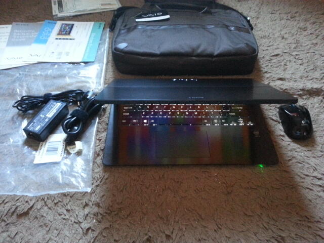 Ultrabook Sony Vaio FLIP HASWELL Full HD Touchscreen Hybrid SSD FIT PRO Yuk Mari..