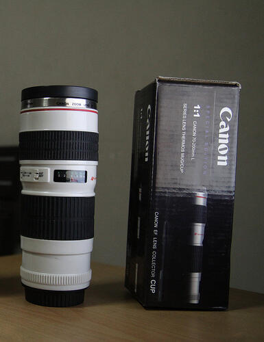 Mug Lensa Canon Dan Nikon !! PAS BANGET KOLEKSI BUAT YG SUKA FOTOGRAFER (LOPE LOPE)