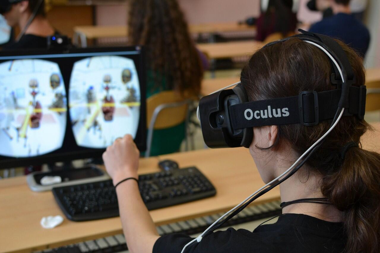Ga semua Teknologi punya track record bagus!VR : Teknologi Jadul dengan Kemasan Baru