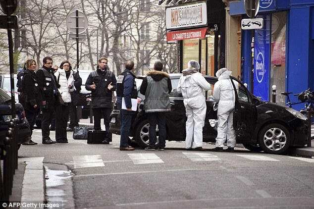 &#91;VIDEO&#93; Charlie Hebdo Kantor Majalah Penghina Nabi Muhammad di Paris Diserang