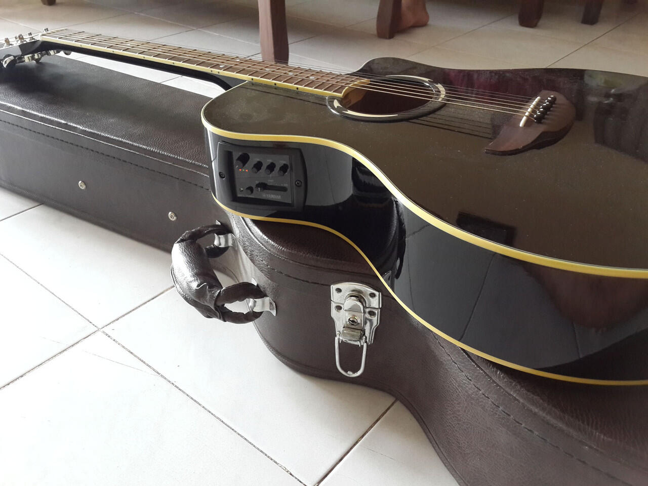 terjual wts gitar accoustic electric akustik yamaha apx terjual wts gitar accoustic electric akustik yamaha apx