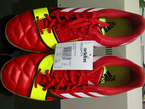 sepatu futsal adidas nitrocharge 44 2/3 dan f5 messi turbo 39