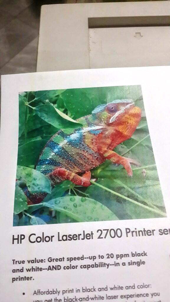 Printer Laser Warna HP 2700N
