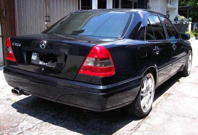 Mercedes-Benz C200 W202 Classic M/T