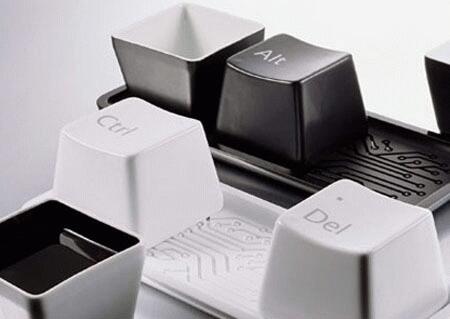 Keyboard Cup Gelas (Gelas Unik Berbentuk Keyboard)