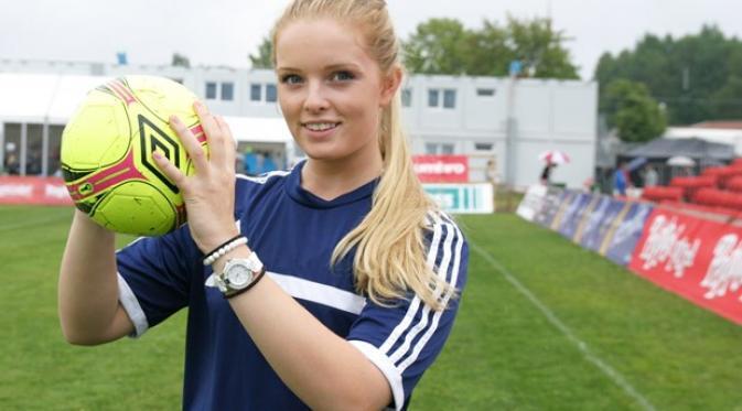 6 Bidadari Penjaga Gawang Sepakbola Internasional, Siapa Paling Cantik?