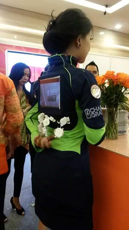 &#91;pic&#93;Pesona Gadis Charger yang Siap Dicolok