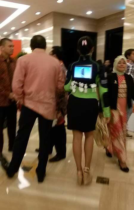 &#91;pic&#93;Pesona Gadis Charger yang Siap Dicolok