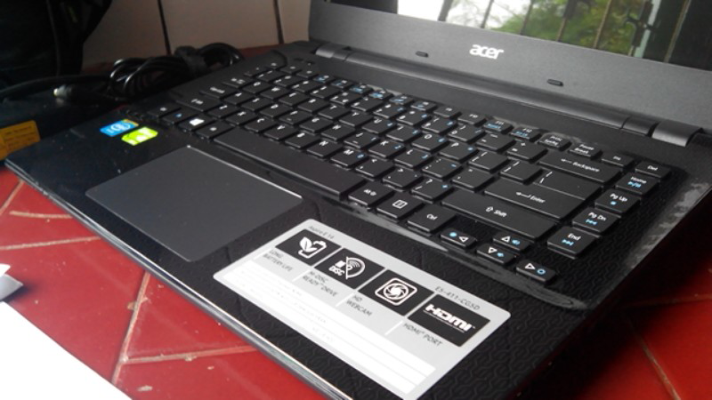 ACER GAMING E5-411-CG5D / E5-411G N2840/GT820M/500/2GB