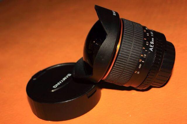 Terjual DIJUAL : LENSA SAMYANG FISHEYE CS LENS 8MM F 3.5 