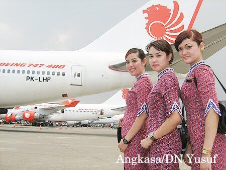 [HOT] Foto-Foto Cantik Pramugari dari Berbagai Maskapai Seluruh Penjuru Dunia