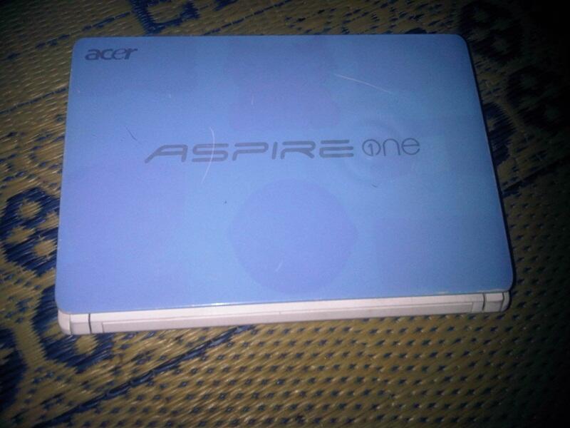 netbook acer segel hdd 320gb batre 2jam