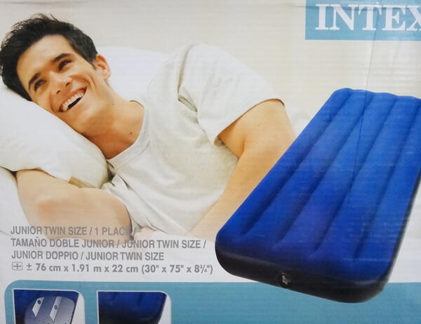 Kasur tiup Intex