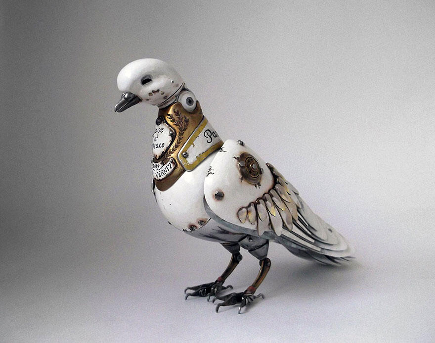 Logam dan Besi Tua Daur Ulang Bisa Jadi Hewan Steampunk Keren
