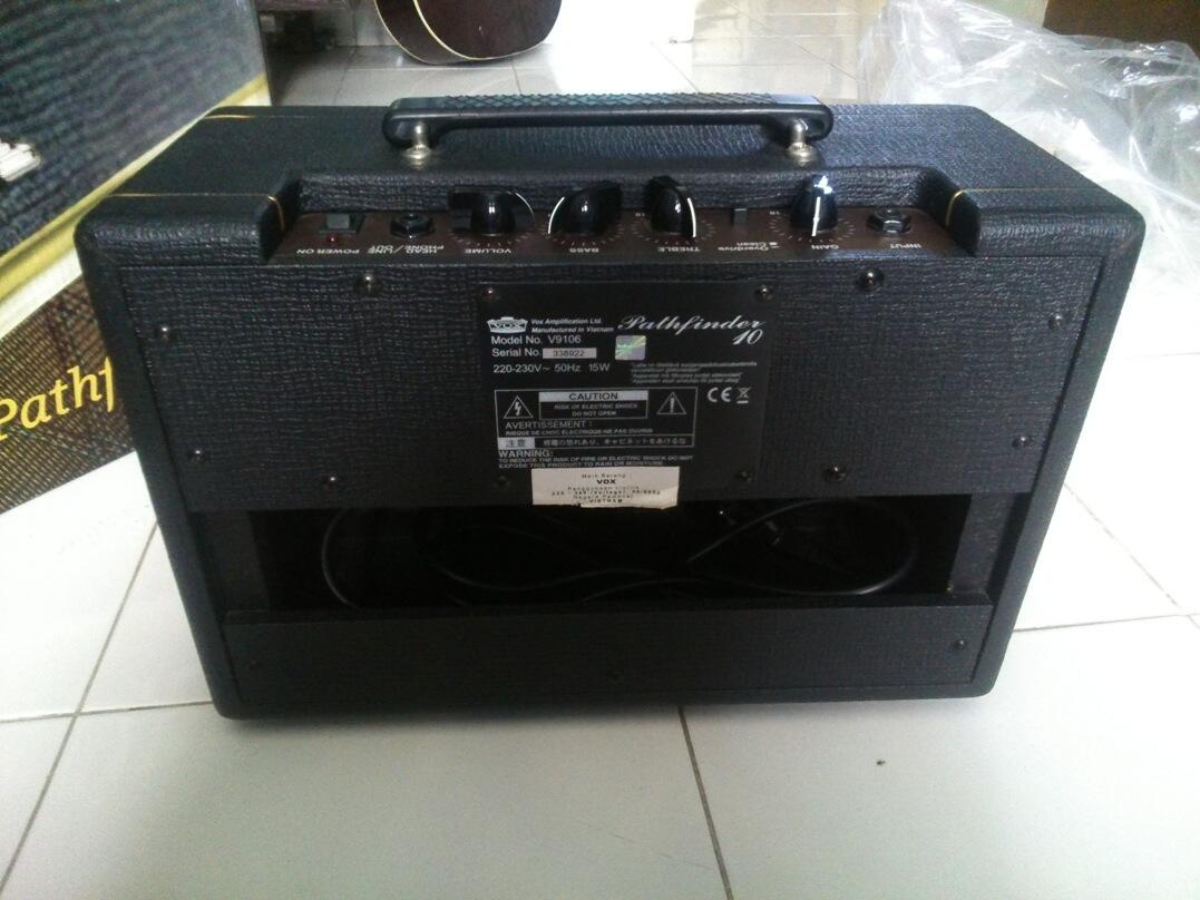 vox pathfinder 10 (gitar ampli)