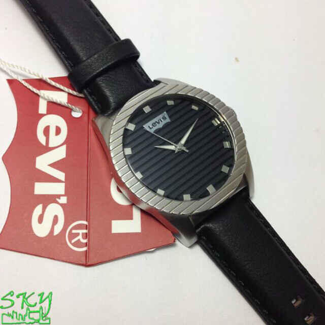 JAM TANGAN LEVI'S