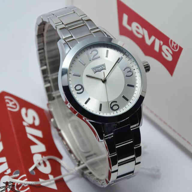 JAM TANGAN LEVI'S