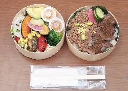 Pesan Bento di Jepang, Bisa Diantar Model Cantik