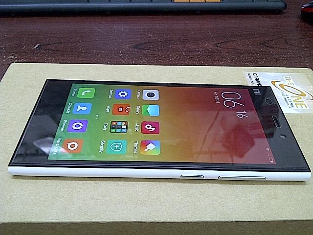 xiaomi mi3 mulus fullset murah aja gan baru dipake sebulan
