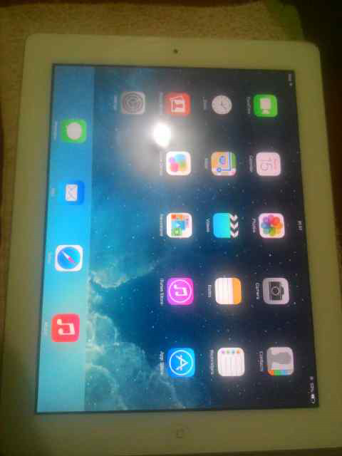 ipad 2 32GB WIFI only lengkap putih nego butuh U gan