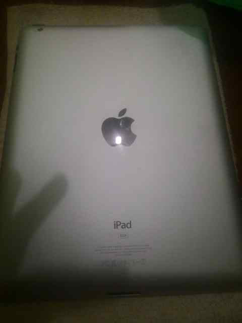ipad 2 32GB WIFI only lengkap putih nego butuh U gan