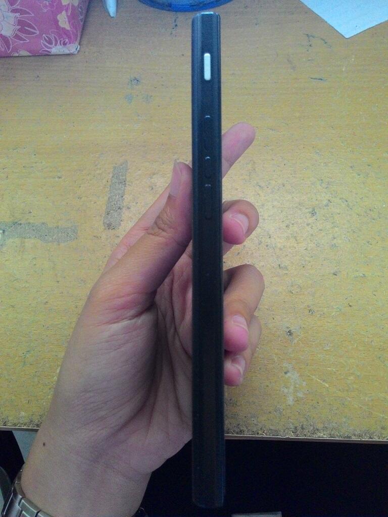 Blackberry Z3 (Black) Jakarta Edition Ex-Cewe Mulus Garansi ExTAM.....