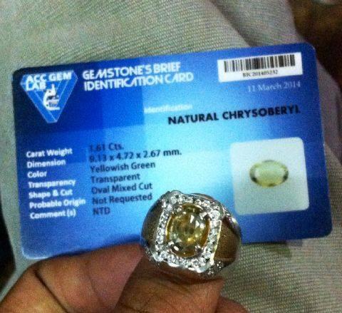 BATU PERMATA NATURAL CHRYSOBERYL