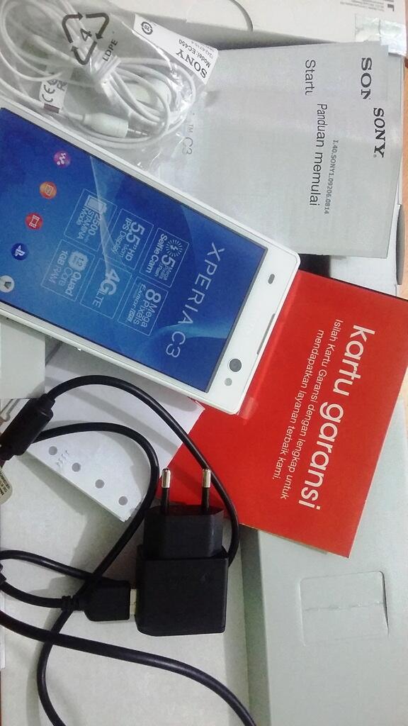 SONY EXPERIA C3 baru 2 minggu!!