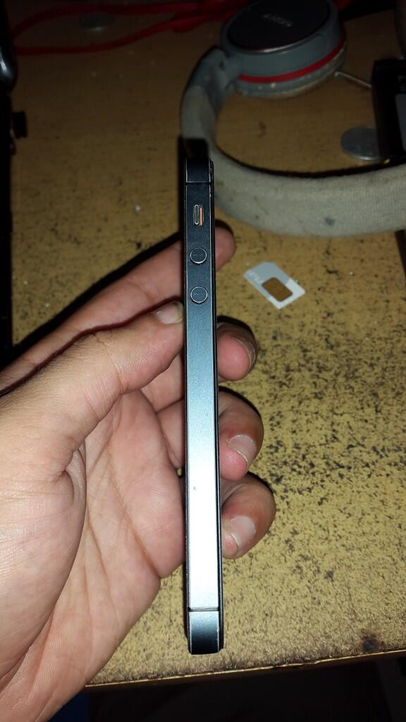 IPhone 5 64GB COD surabaya