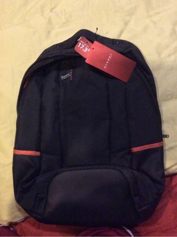 WTS>tas laptop upto17'3inch merk everki. murah sekali
