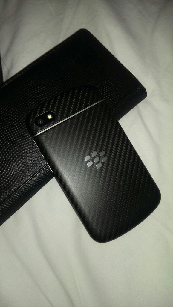 wts blackberry bb Q10 hitam mulus batangan murah nego