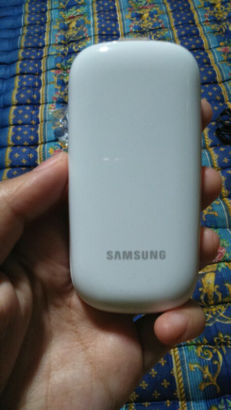 Jual Samsung GT-E1272 Duos Flip putih mulus Bandung/Cimahi