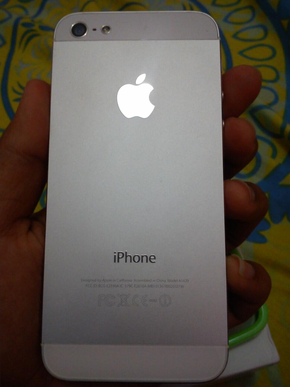 Iphone 5 32 GB White Mulus Factory Unlocked (FU)