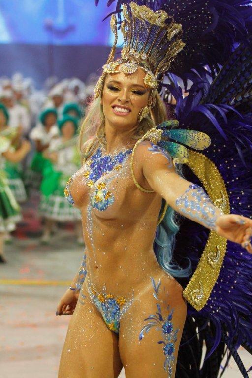 SEANDAINYA ADA DI CARNIVAL RIO 2015, ENTE MAU NGAPAIN GAN ?