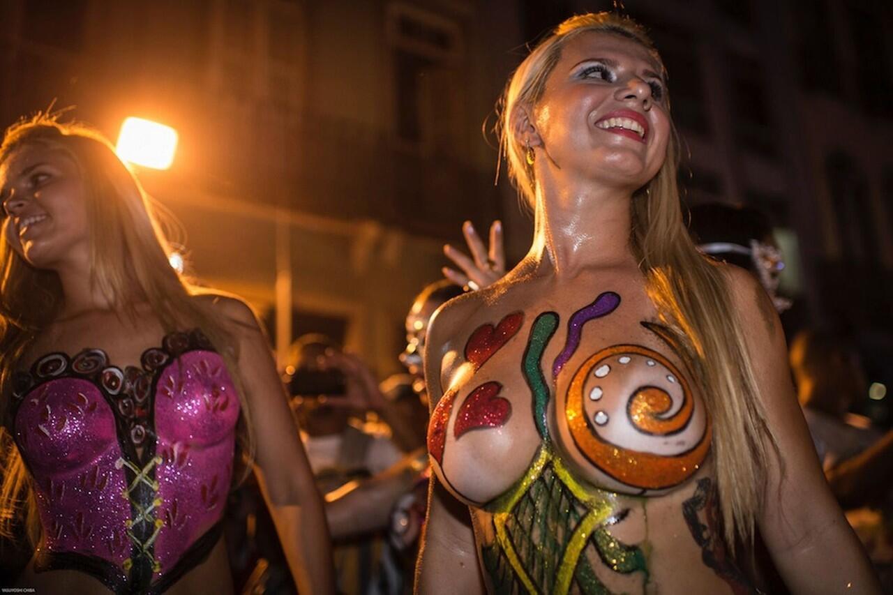 SEANDAINYA ADA DI CARNIVAL RIO 2015, ENTE MAU NGAPAIN GAN ?