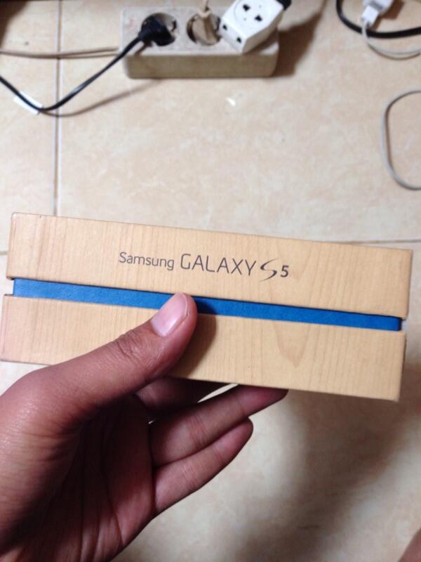Samsung galaxy s5 biru Solo