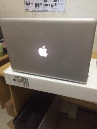 APPLE MACBOOK PRO CORE I5 LAYAR 13" KONDISI MULUS + CHARGER ORI