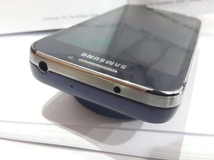 Samsung galaxy s4 zoom SM-c101