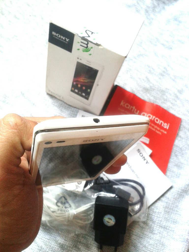 Sony Xperia L C2105 White Muluss Garansi Tam 10 Lagi Murah Aja Rekber Welcome