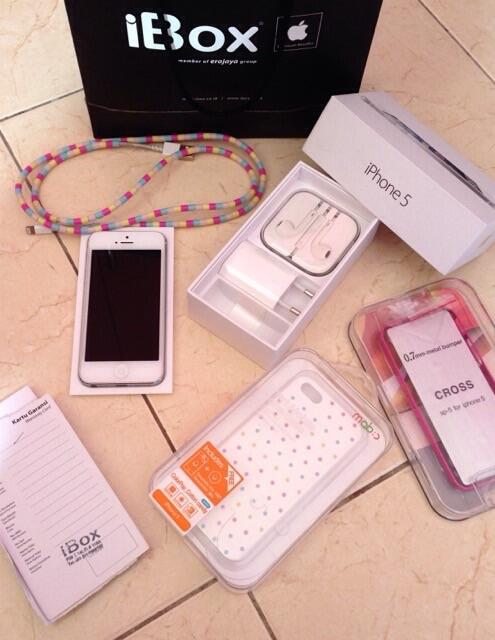 Iphone 5 WHITE 16G second FULLSET MULUS (garansi IBOX)